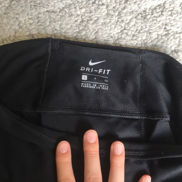 Nike Dri-Fit Leggings - Picture 4 of 6